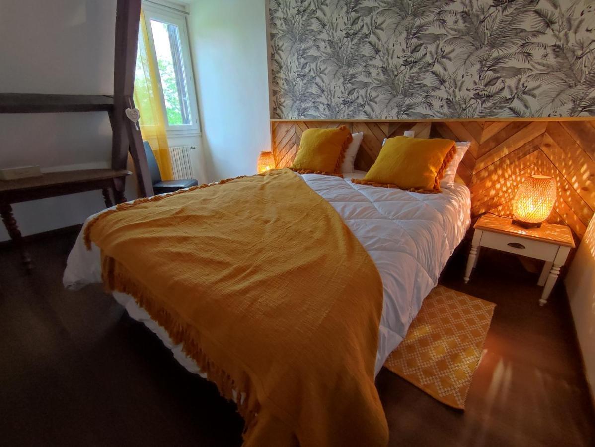 Aux Couleurs D'Esteil Sainte-Nathalene Ngoại thất bức ảnh